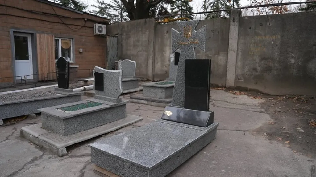 У Запоріжжі затвердили стандартні пам’ятники для загиблих воїнів у вигляді козацького хреста