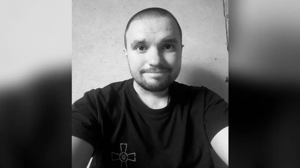 У Запоріжжі презентували книгу загиблого журналіста та військового Олега Шемчука