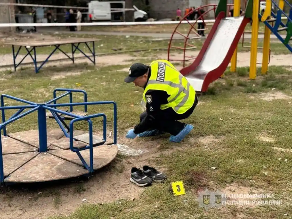 У Запоріжжі чоловіка вбили після конфлікту на дитячому майданчику: підозрюваного затримано
