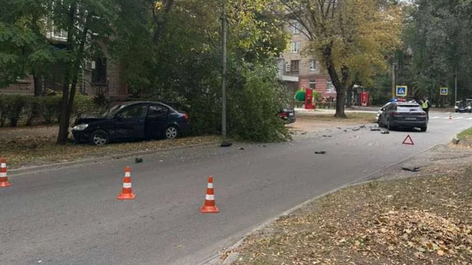 У центрі Запоріжжя через ДТП тимчасово перекрили рух: поліція оприлюднила схему об’їзду