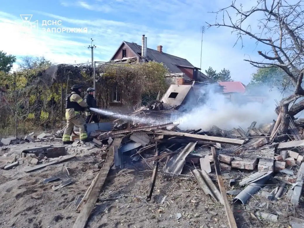 На Запоріжжі через обстріли загорілися житлові будинки