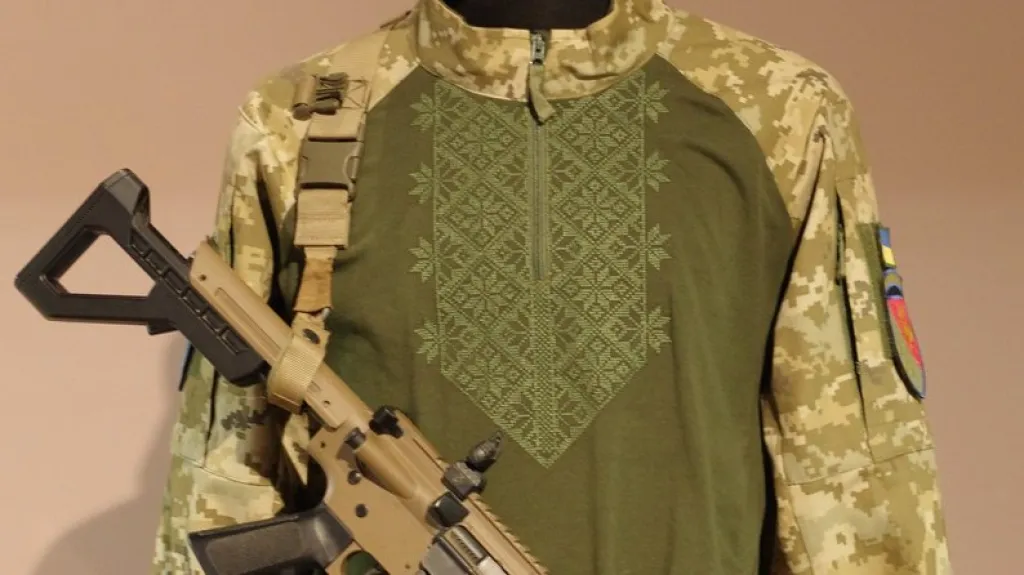 У Запорізькому краєзнавчому музеї відкрили виставку «Нескорені під Покровою»