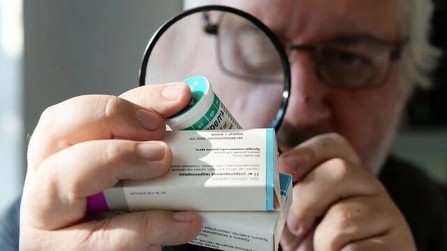 У Запоріжжі арештували техніку підозрюваного у шахрайстві, який видавав себе за співробітника СБУ
