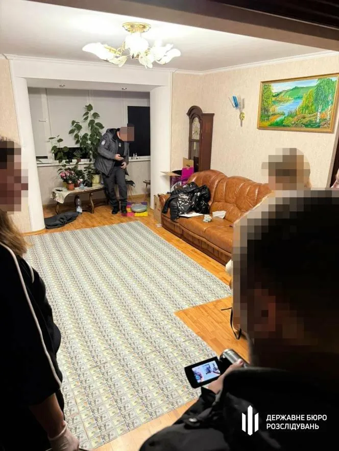 У Запоріжжі затримали правоохоронців, які організували переправлення дезертирів за кордон
