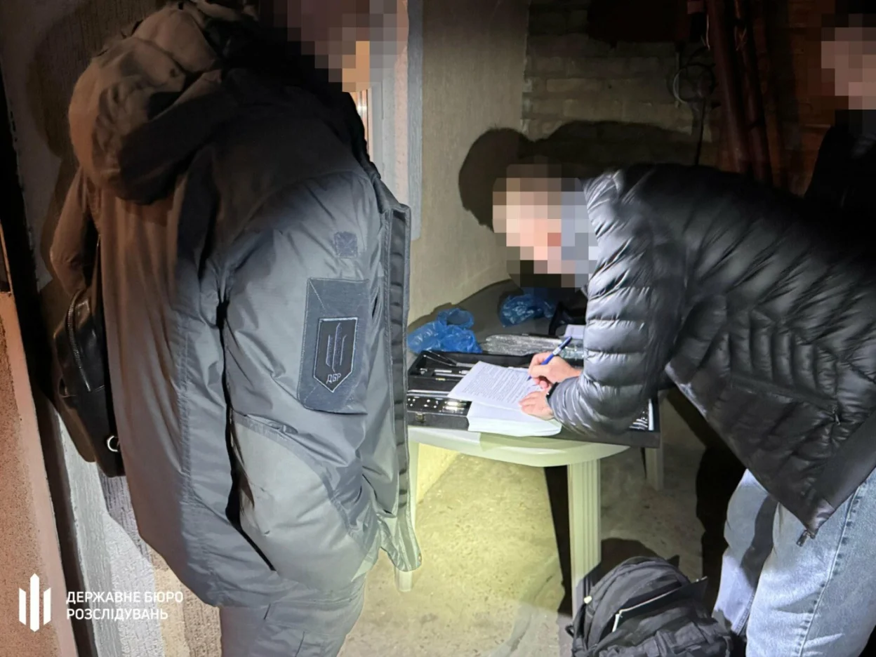 У Запоріжжі затримали правоохоронців, які організували переправлення дезертирів за кордон