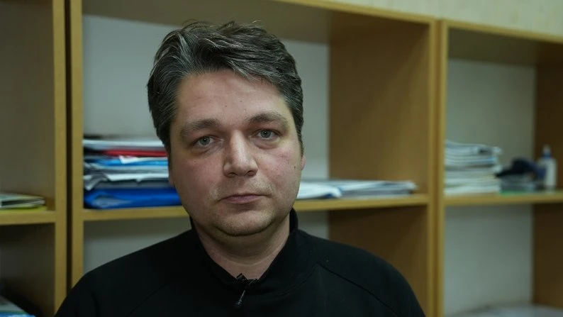 МАФи на даху колишнього кінотеатру в Запоріжжі – хто має їх забрати