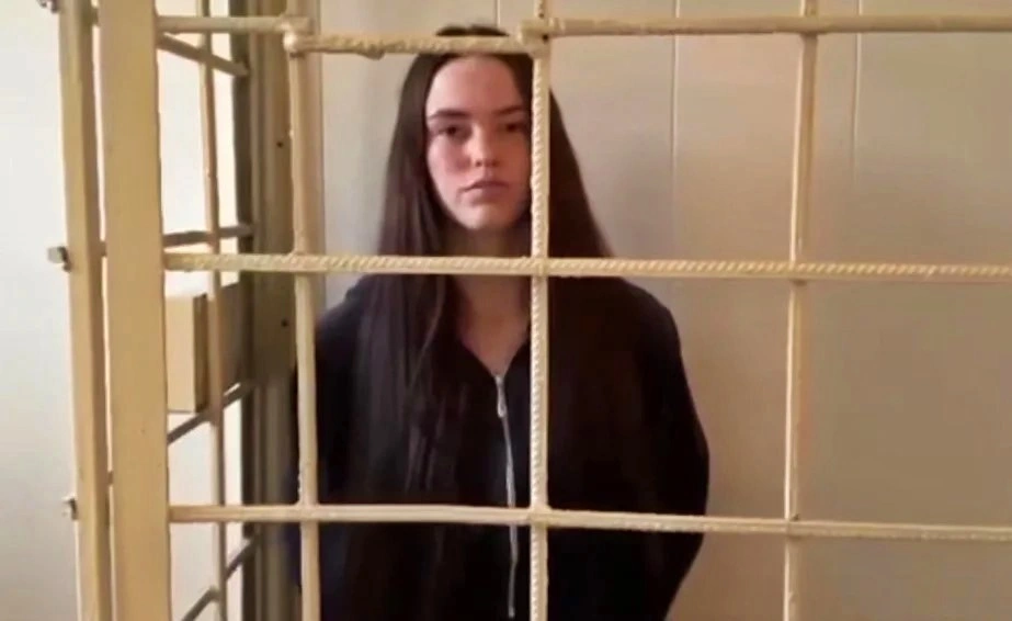 У Донецьку українську модераторку телеграм-каналу утримували поруч із жінками після спроб самогубства
