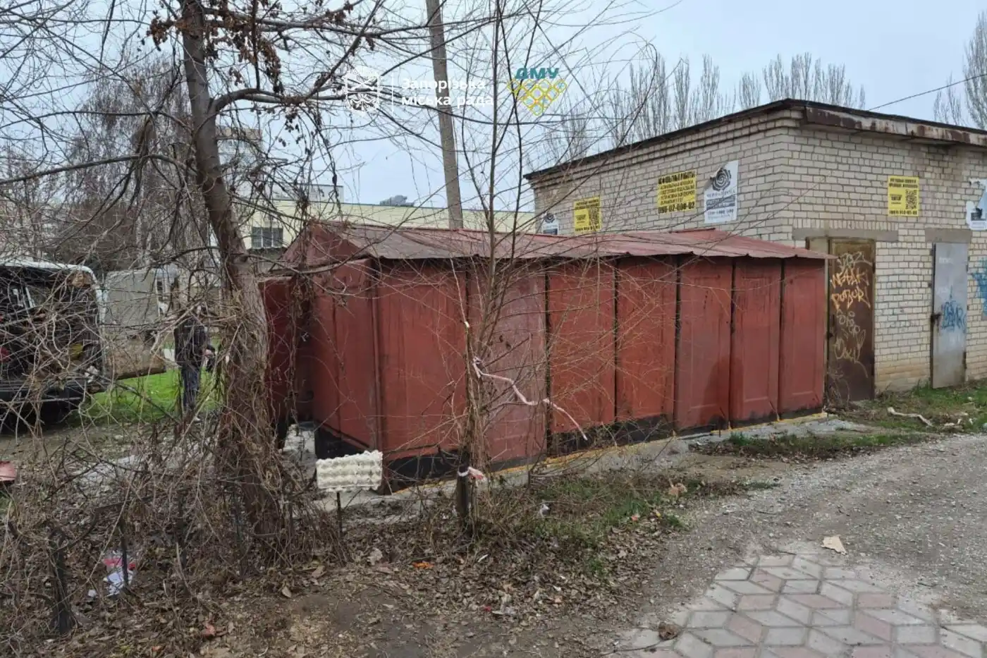У Запоріжжі прибрали незаконні гаражі: місто продовжує очищувати двори від самовільних споруд