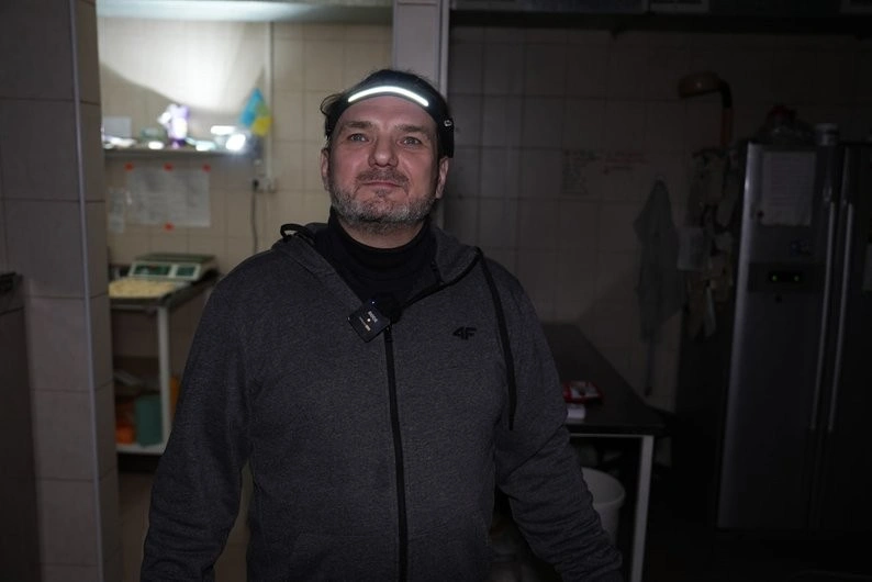Запоріжжя на ліхтариках і генераторах: як місто тримає ритм під час погодинних відключень