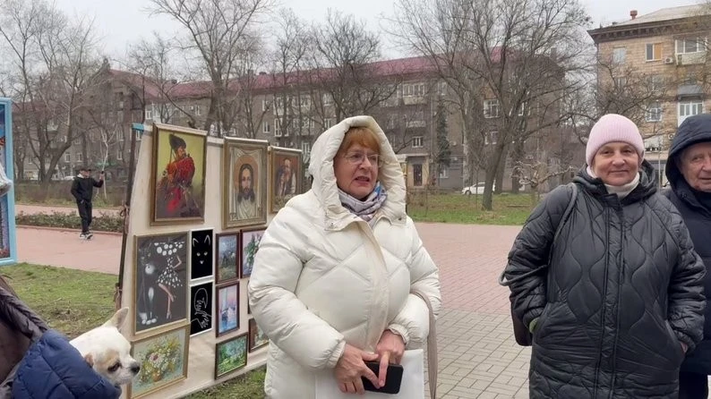 Туалет замість картин: запорізькі художники вимагають пояснень через будівництво на майдані Митців