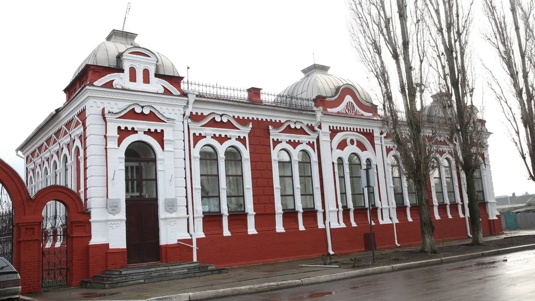 Фіктивні довідки за тисячі доларів: у Запоріжжі затримали адвоката на гарячому
