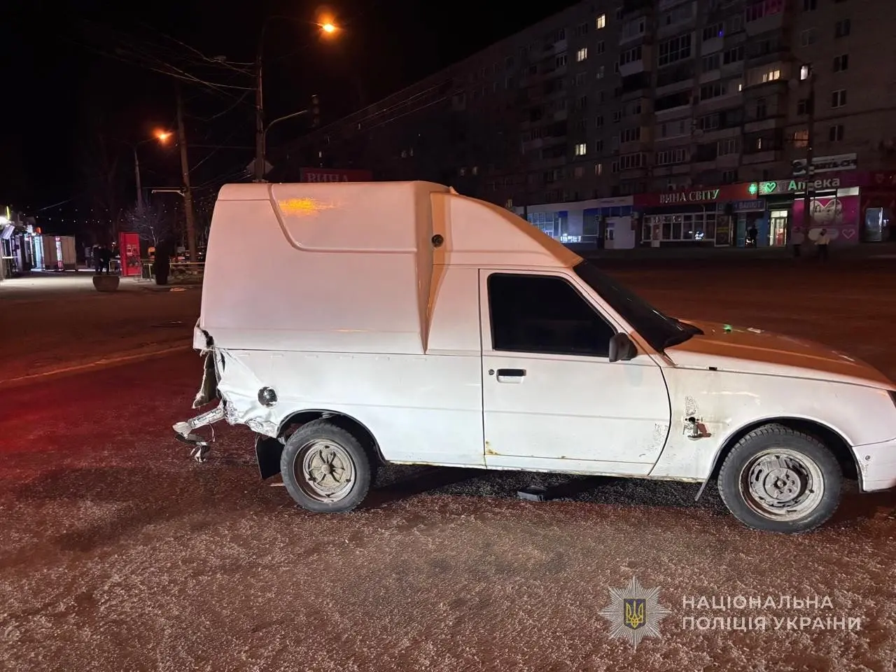 Вечірня аварія у Запоріжжі: після зіткнення авто і мотоцикла до лікарні потрапили двоє підлітків