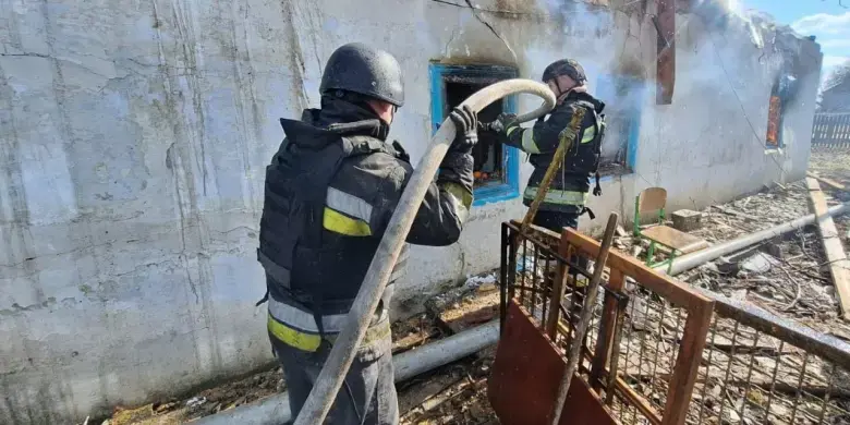 Після ударів у селах Запорізького району зайнялися житлові будинки