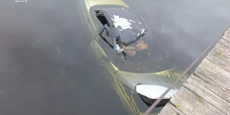 Трагедія під Запоріжжям: ворожий БПЛА поцілив у цивільну автівку на мосту