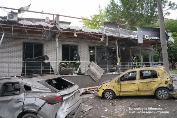 Вечірнє бомбардування Запоріжжя: серед багатьох поранених є дитина у важкому стані